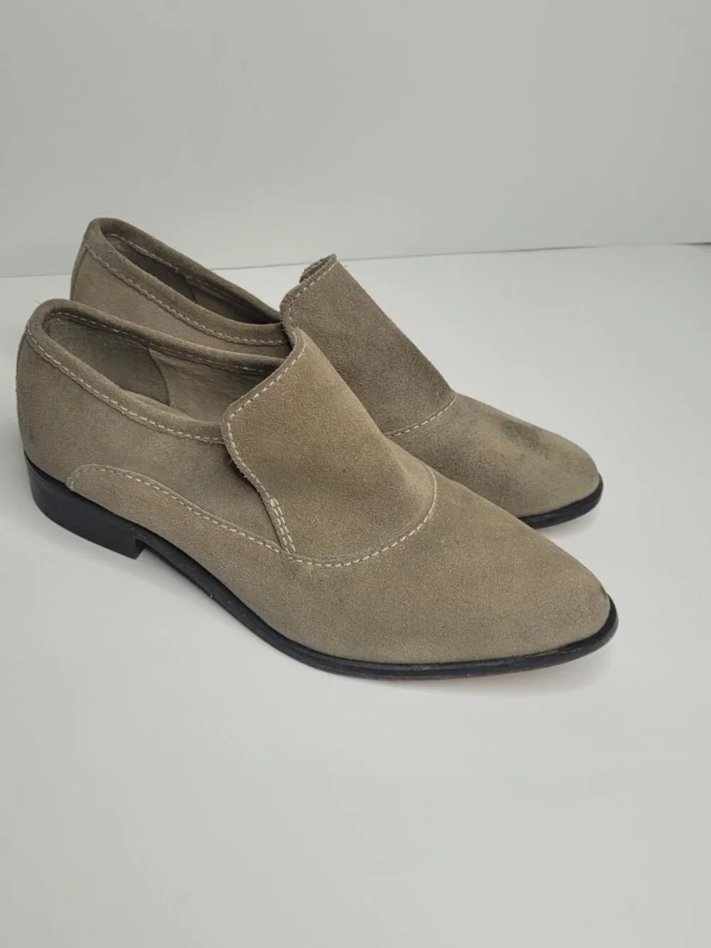 FREE PEOPLE Brady loafer suede tan gray preppy classic minimalist size 36.5
